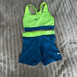 Nike Bright Green and Blue Athletic Set - NWOT